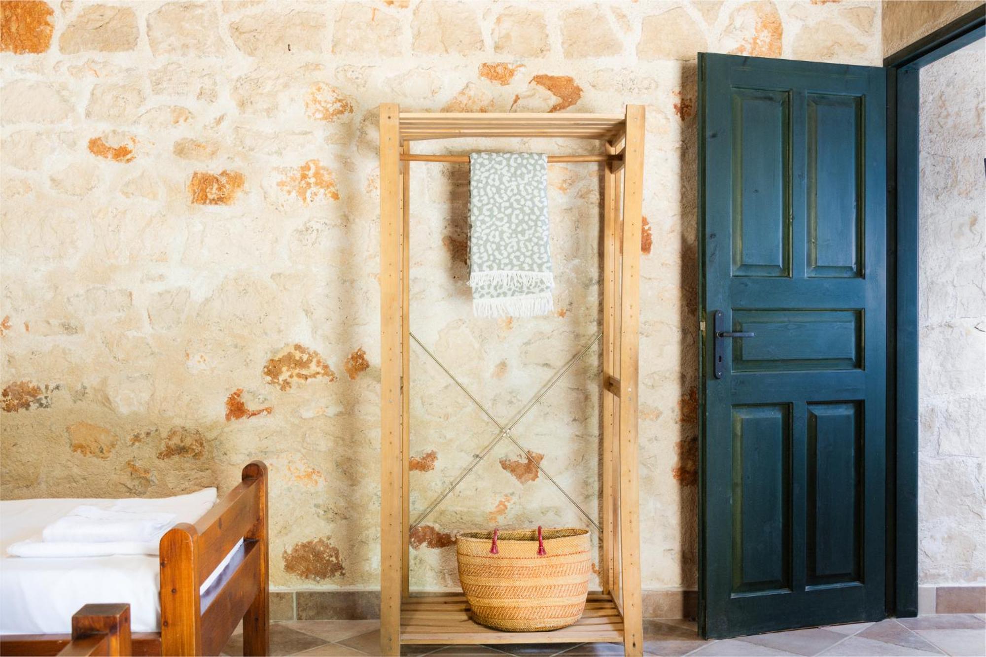 Apartment Orama Stone - Authentic Hospitality In A Historical Location, By Zantewize