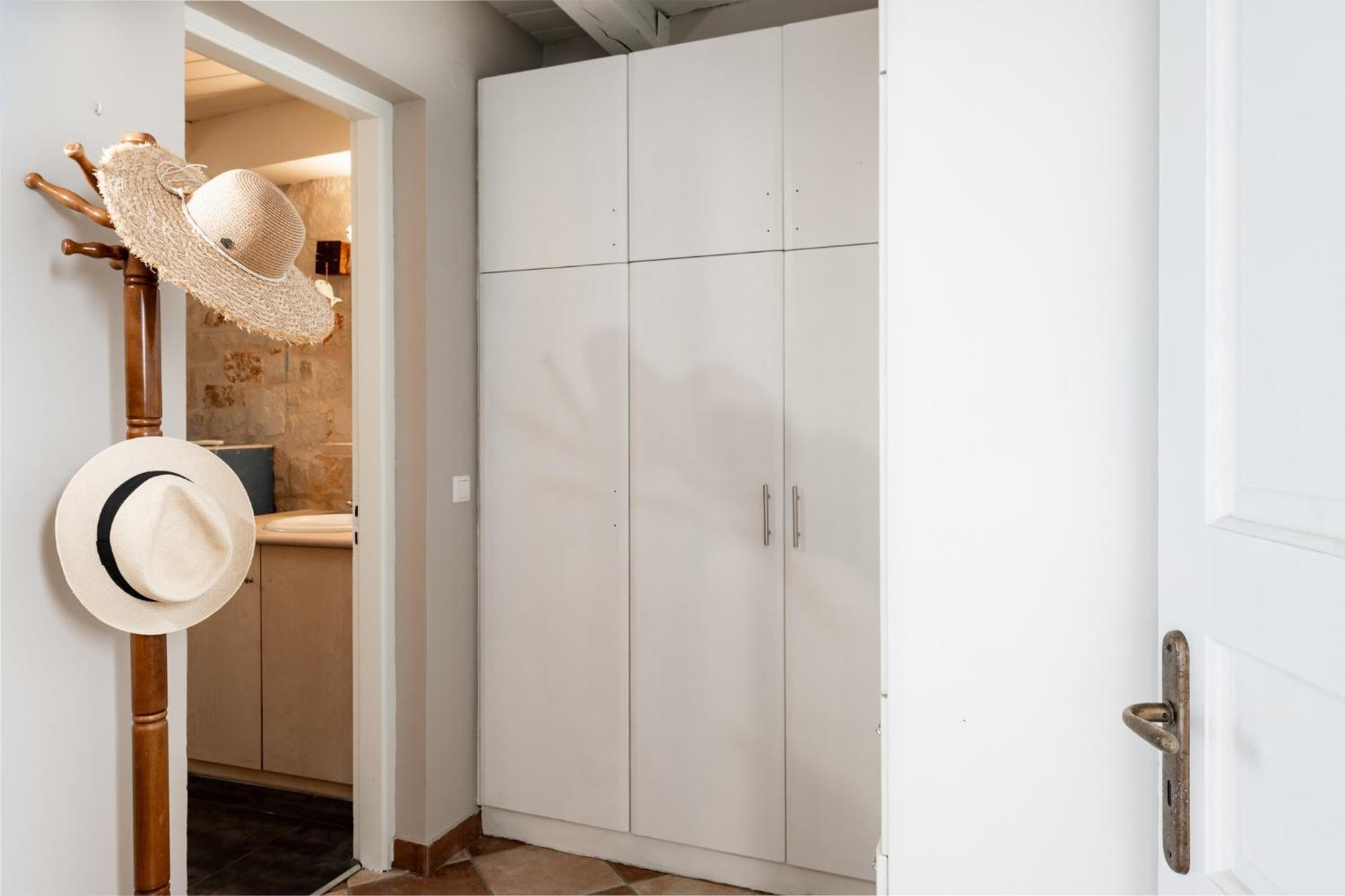Apartment Orama Stone - Authentic Hospitality In A Historical Location, By Zantewize
