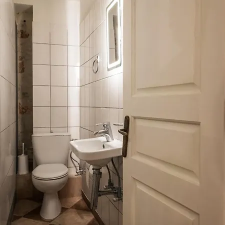 Orama Stone Apartments - Authentic Hospitality In A Historical Location, By Zantewize Room photo