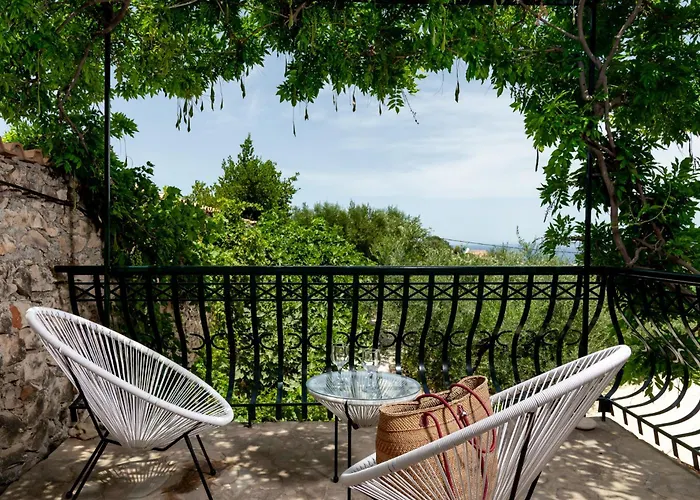 Orama Stone Apartments - Authentic Hospitality In A Historical Location, By Zantewize
