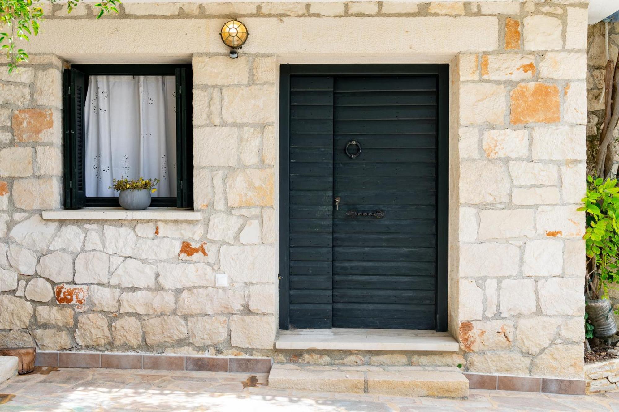 Orama Stone - Authentic Hospitality In A Historical Location, By Zantewize *